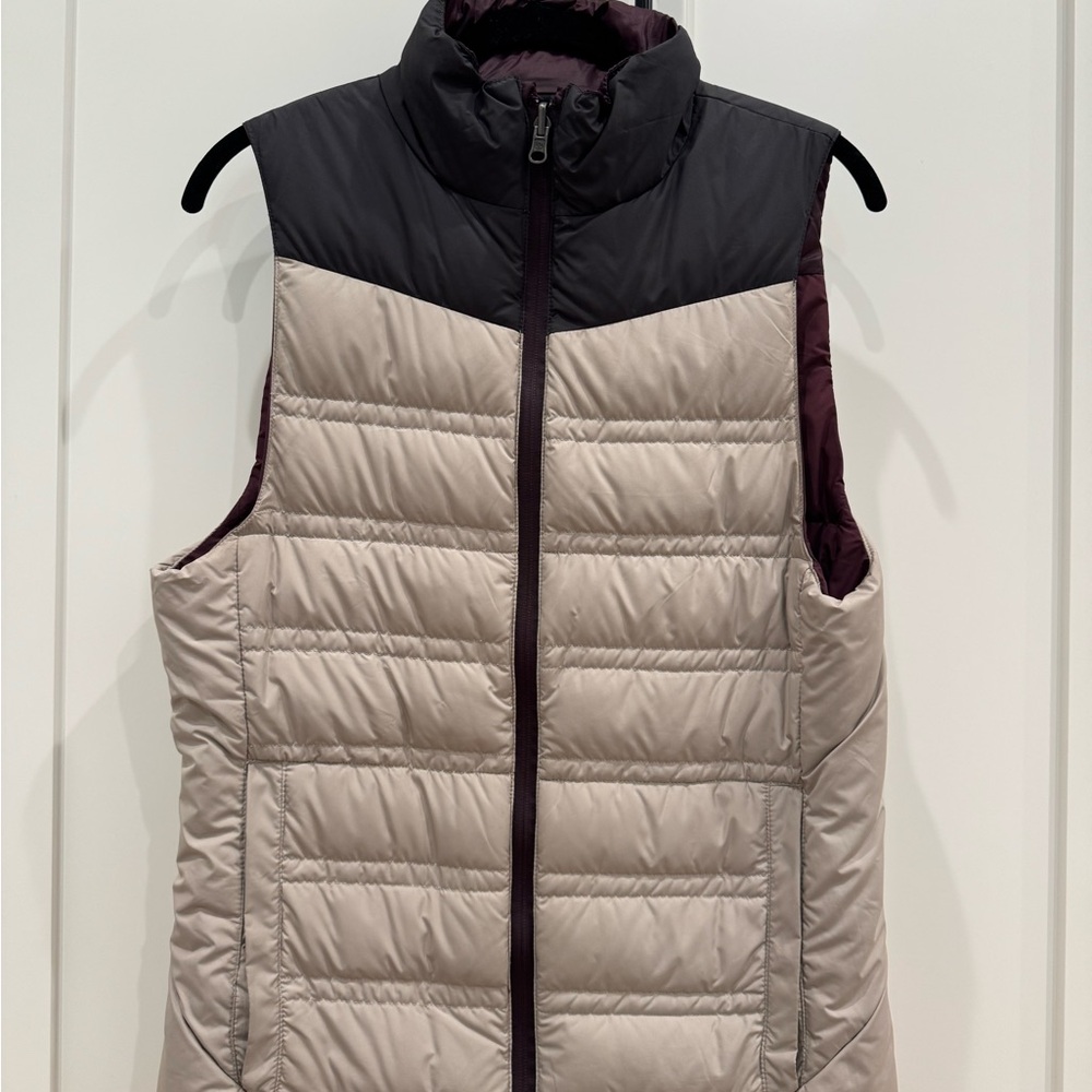Men’s Lululemon Athletica Reversible Burgundy and Tan Puffer Vest Size S